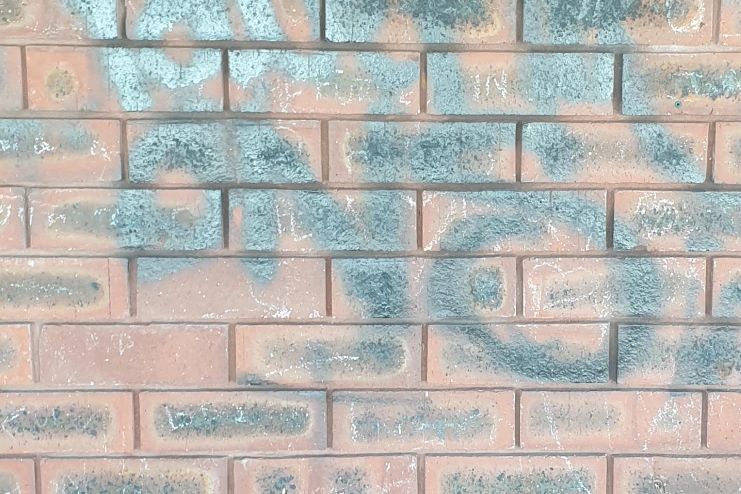 Before and after graffiti: before