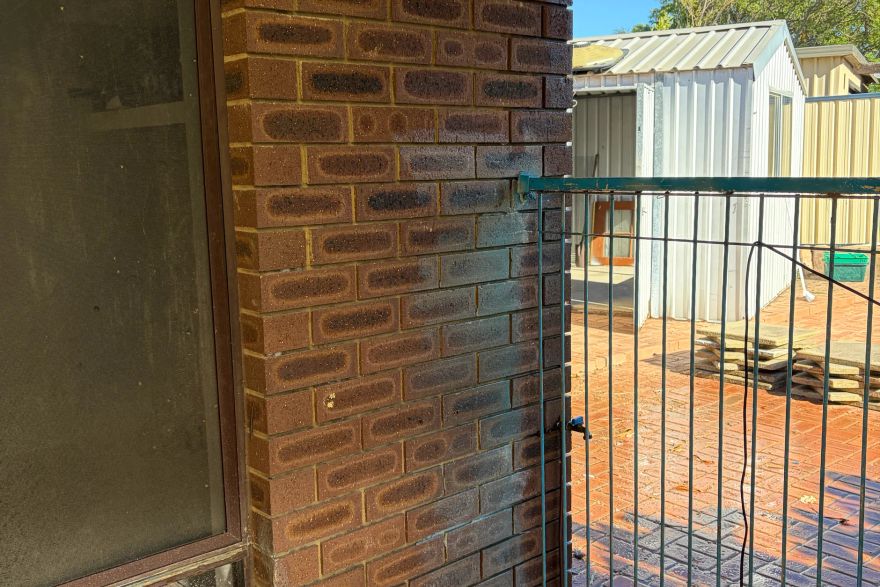 Before and after graffiti: before