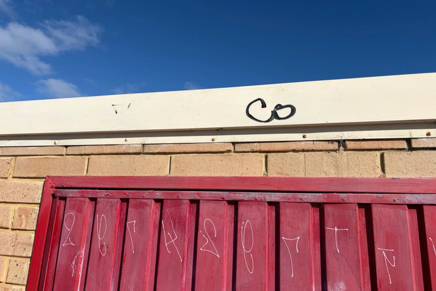 Before and after graffiti: before
