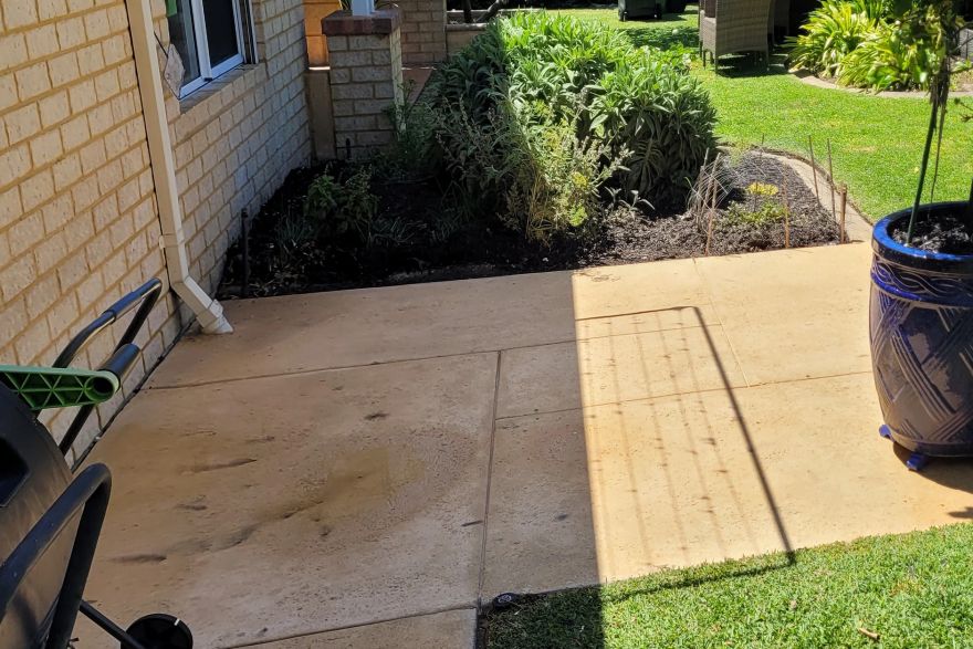 Before and after cleaning on liquid limestone: after