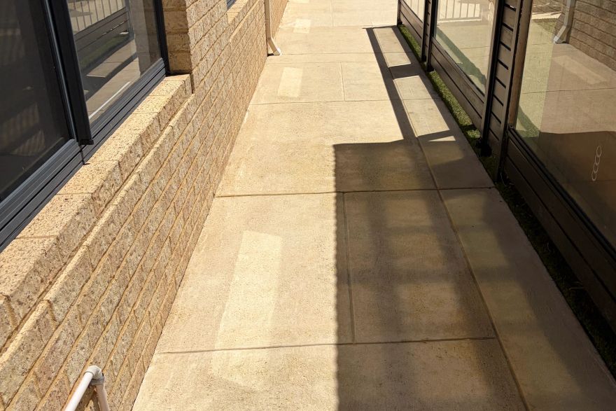 Before and after cleaning on liquid limestone: after