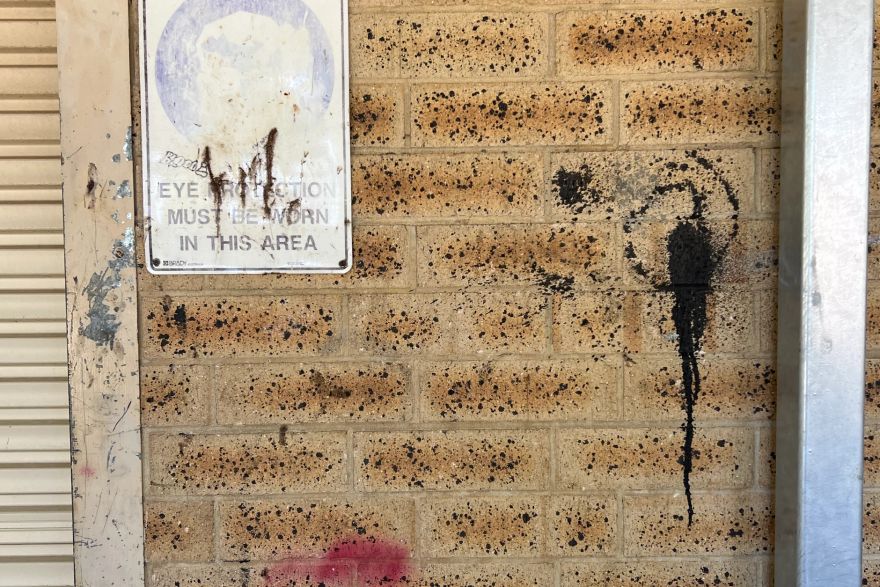 Before and after graffiti: before