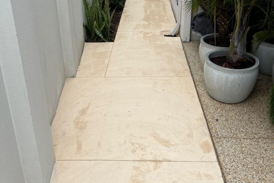 Before and after cleaning on liquid limestone: after