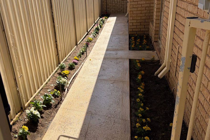 Before and after cleaning on liquid limestone: after