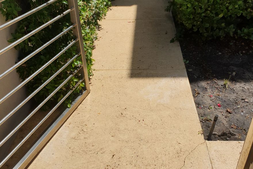 Before and after cleaning on liquid limestone: after