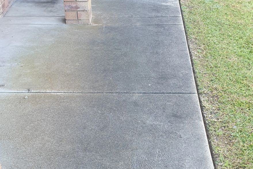 Before and after cleaning on concrete slab · Path: before