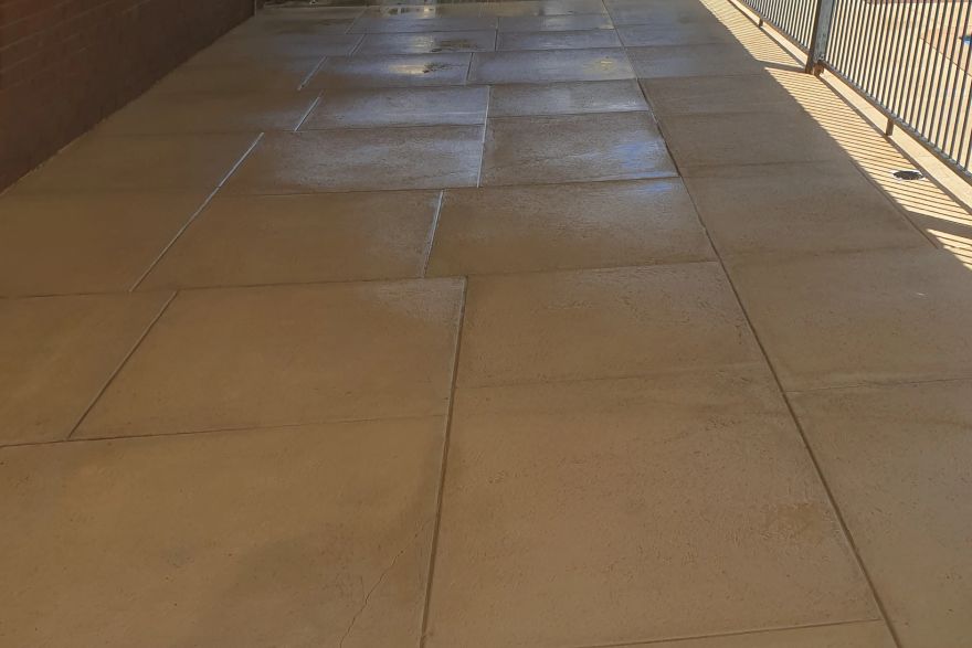 Before and after cleaning on liquid limestone · Patio / alfresco: after