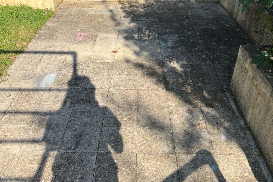 Before and after cleaning on natural stone · Patio / alfresco: before