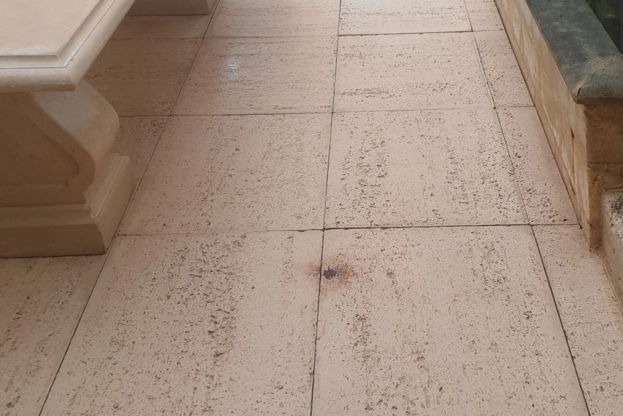 Before and after cleaning on liquid limestone: after
