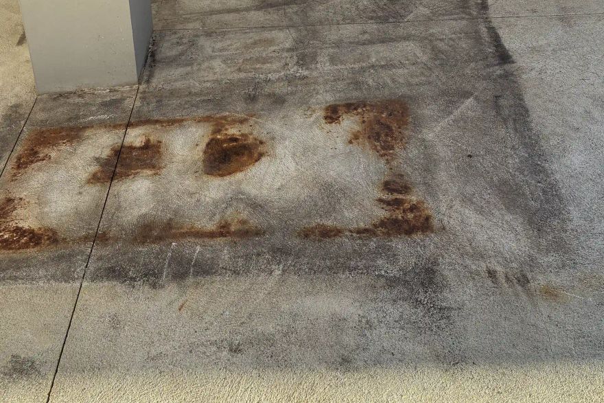 Rust on liquid limestone: before